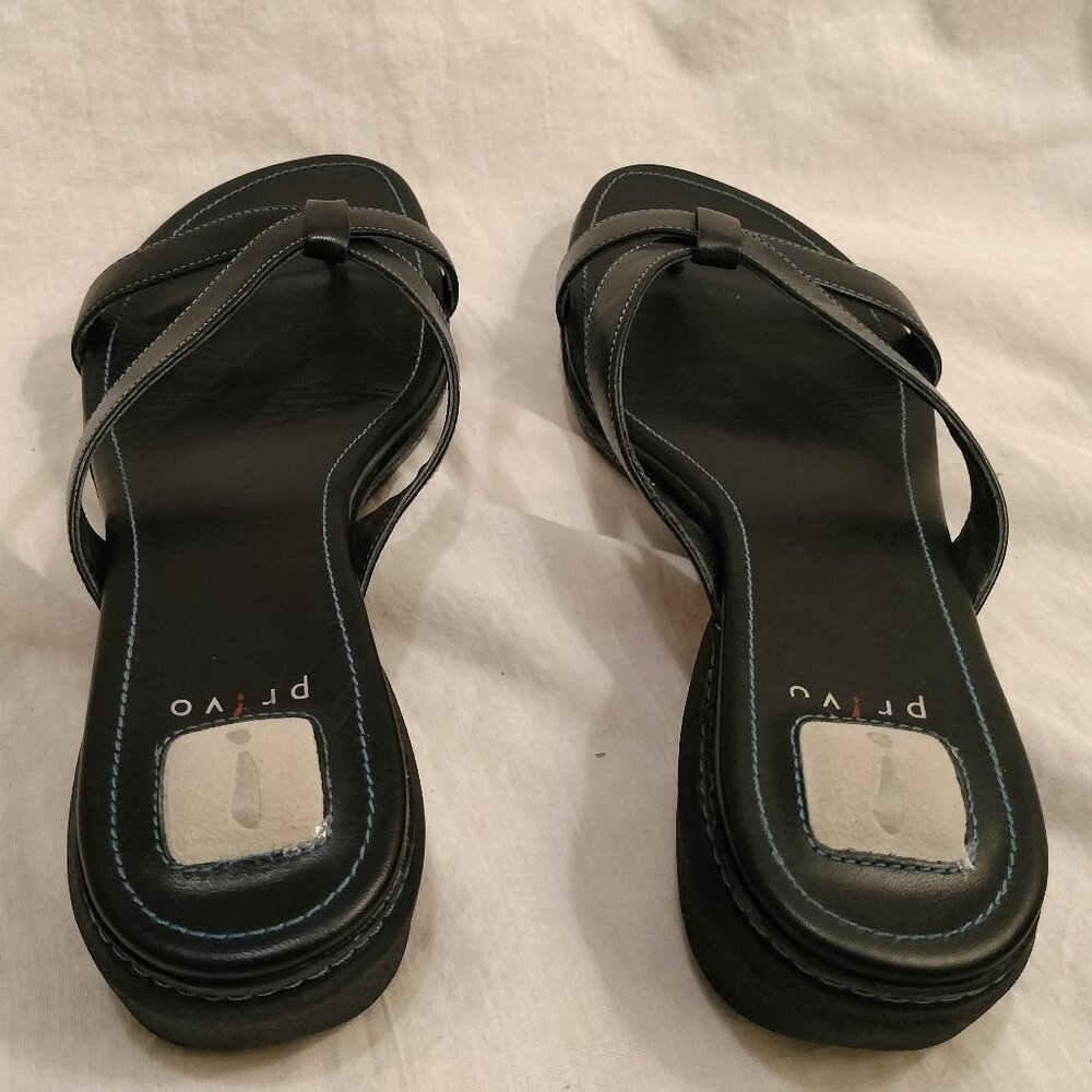 Privo by Clarks Black Leather Thong Sandals/Slides - Picture 3 of 9